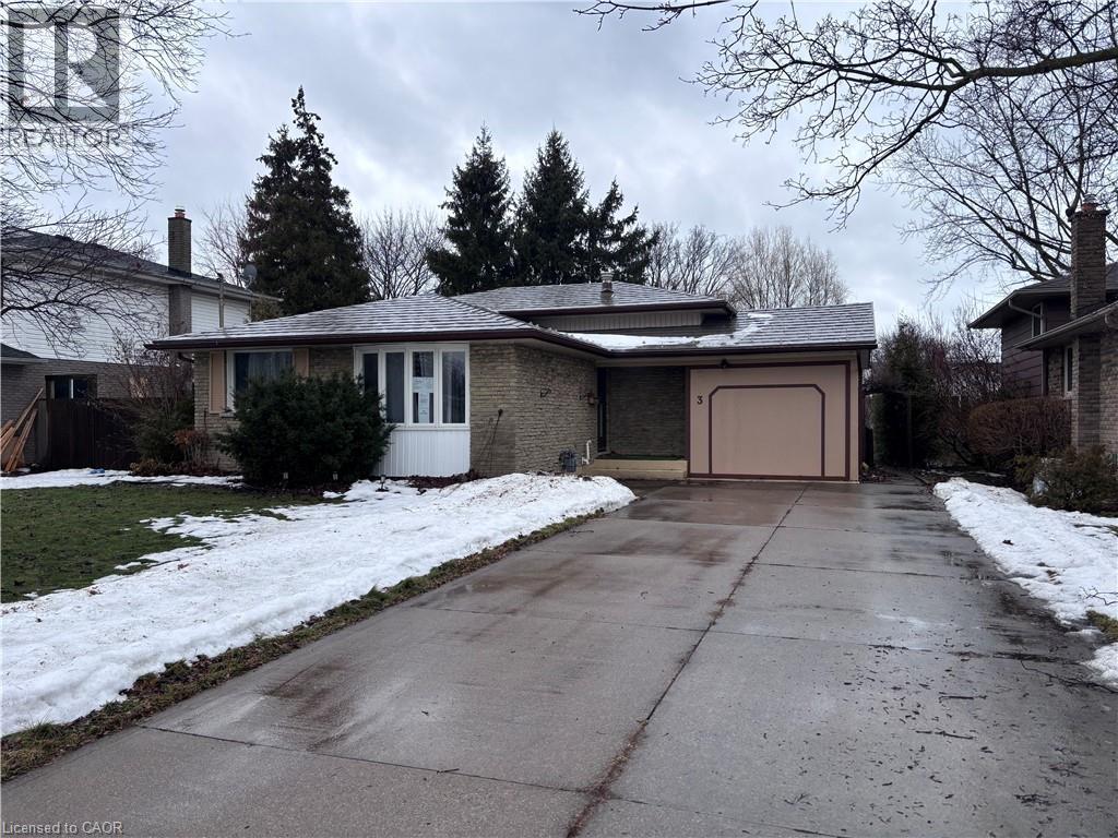 3 GOVERNOR SIMCOE Drive