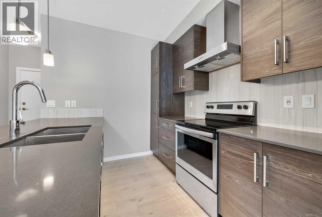 407, 122 Mahogany Centre SE