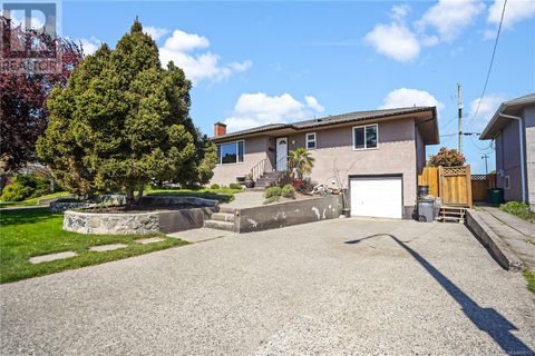 1720 Taylor St Saanich BC V8R3E9