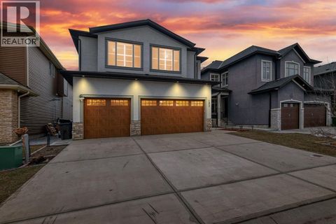 193 Kinniburgh Circle Chestermere AB T1X0P8