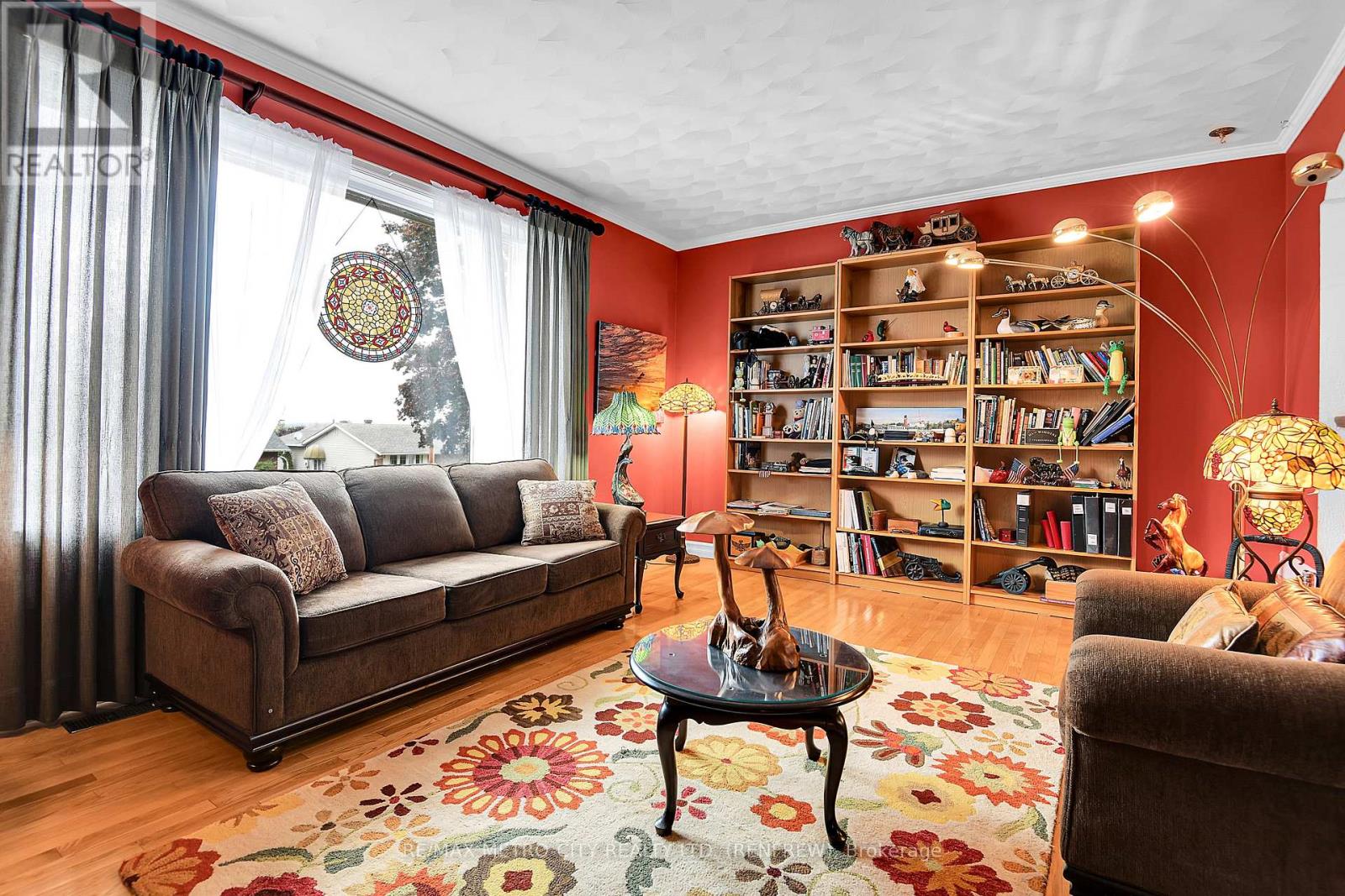 115 IVY AVENUE