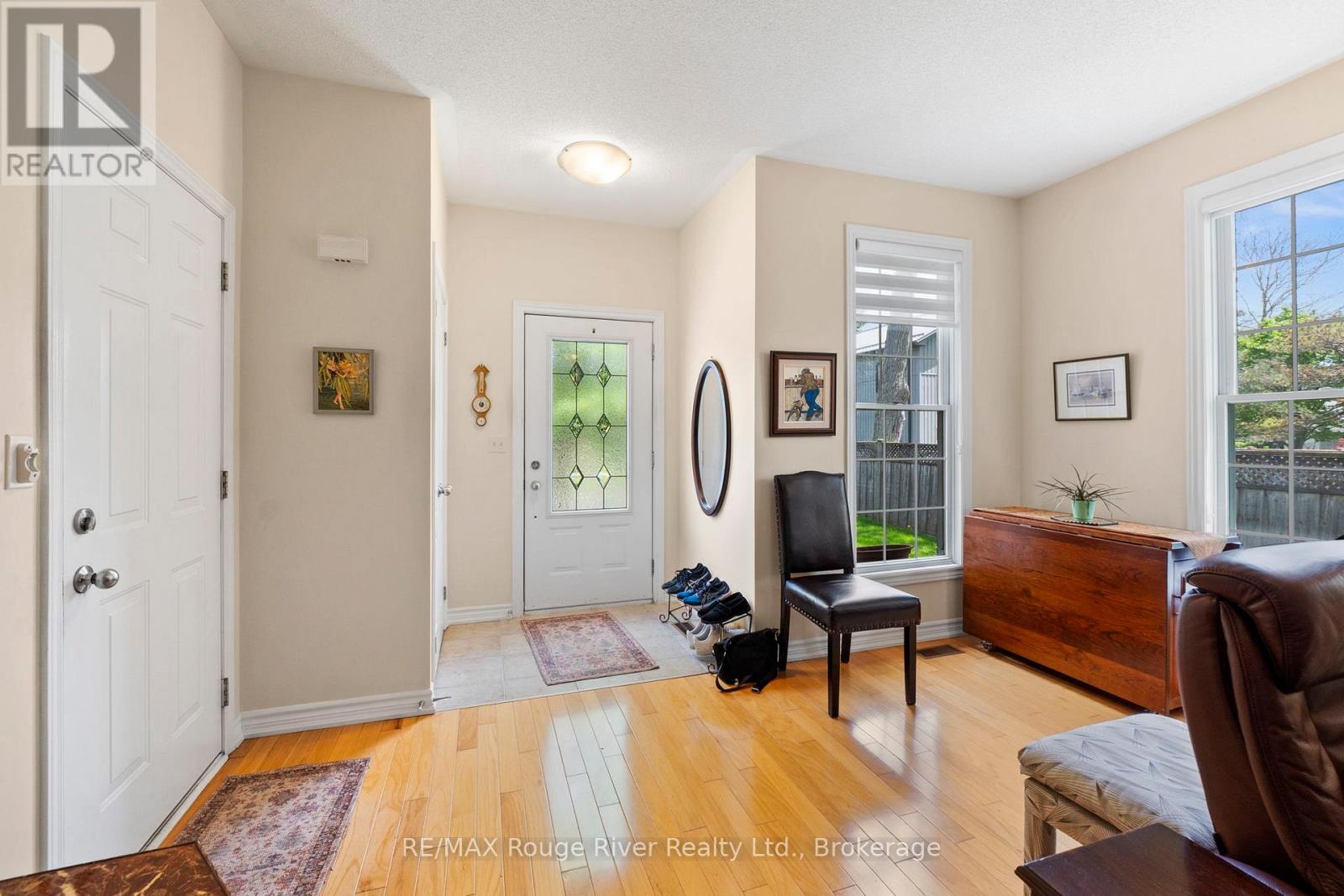 202 - 300 D'ARCY STREET