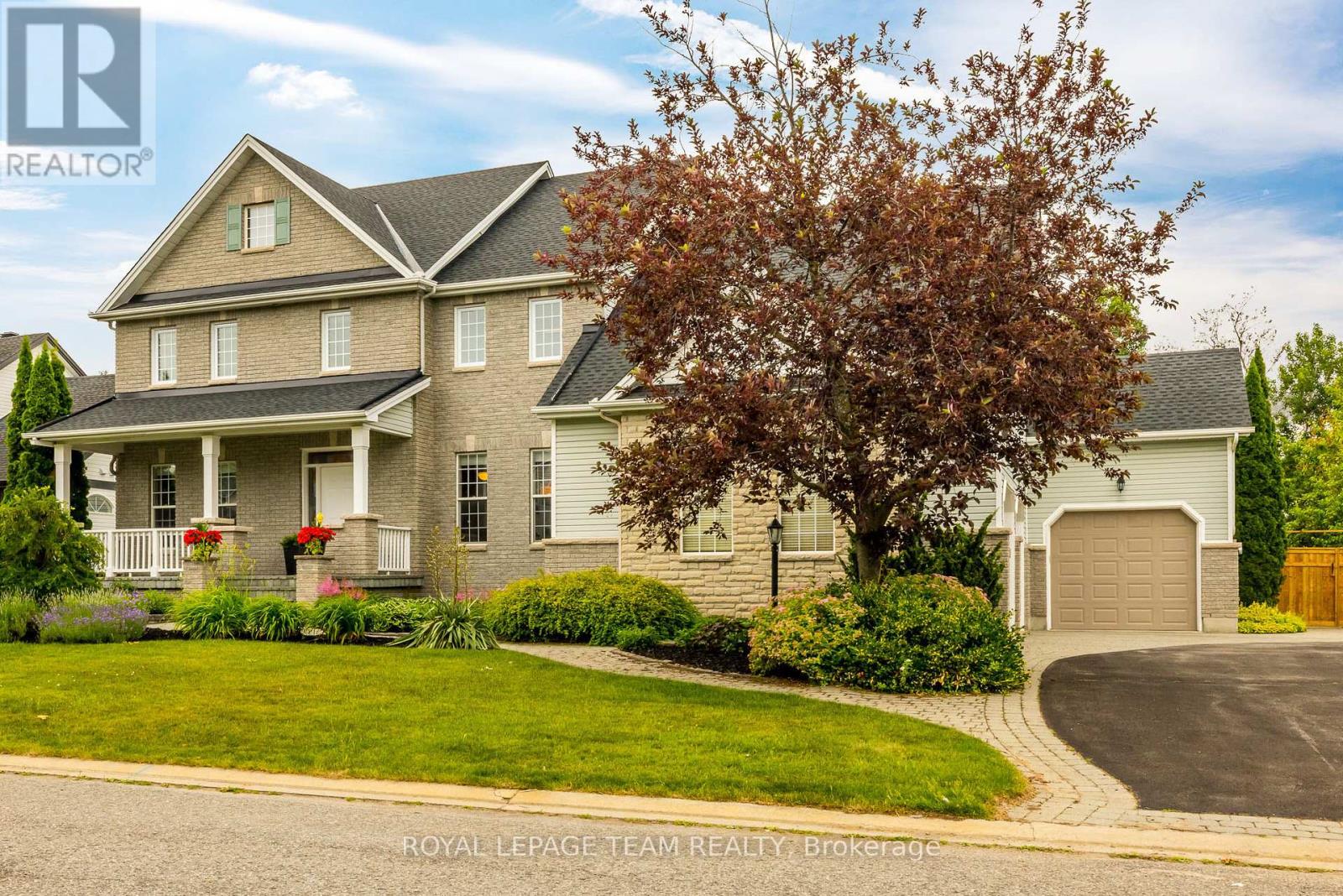 10 BEECHGROVE GARDENS