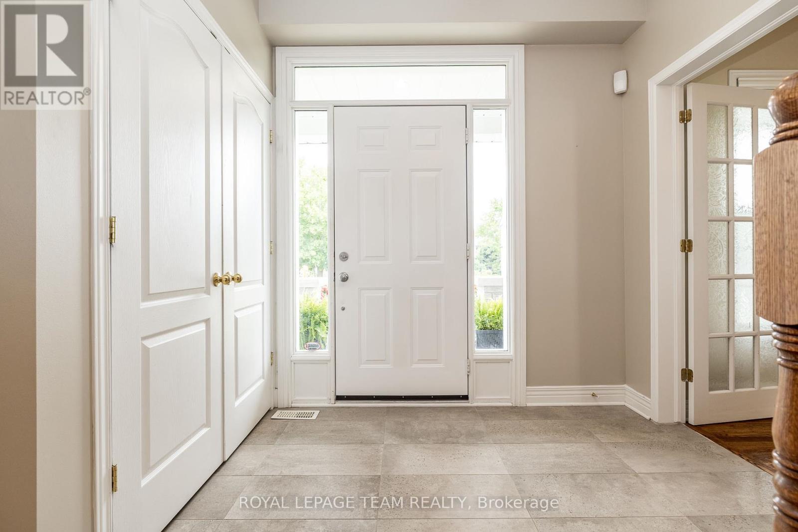 10 BEECHGROVE GARDENS