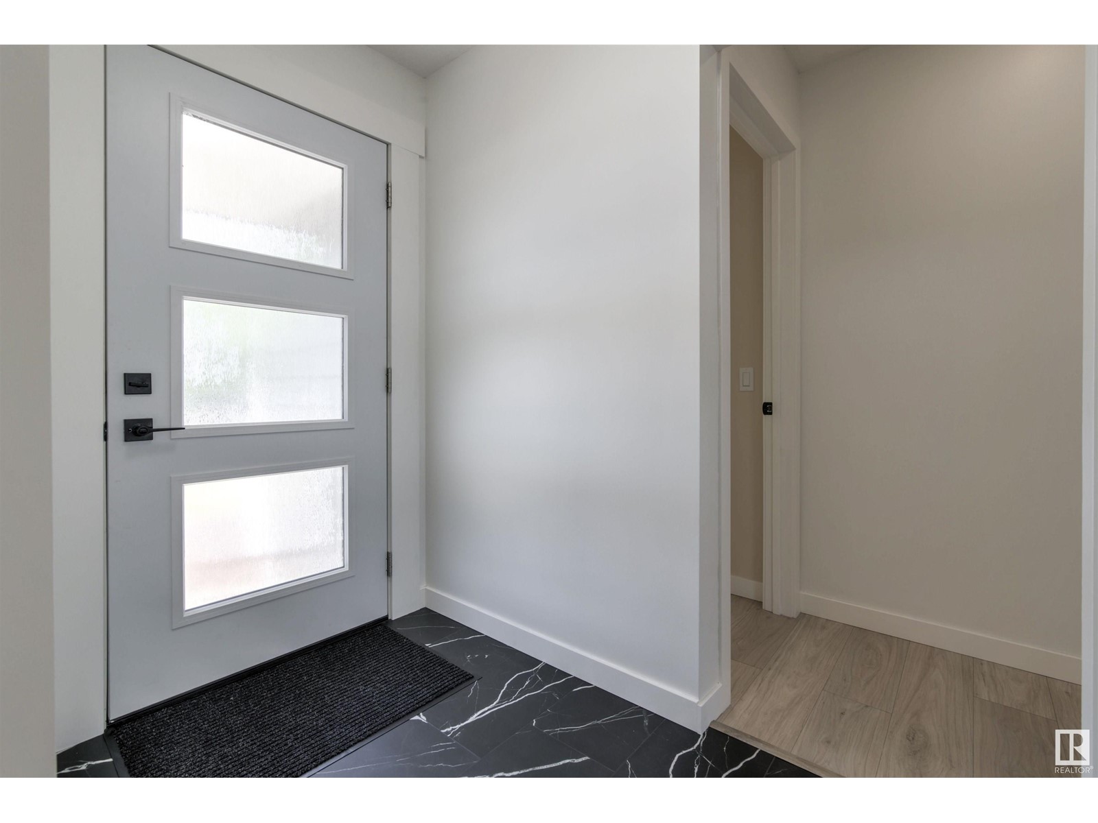 19 GRENFELL AV