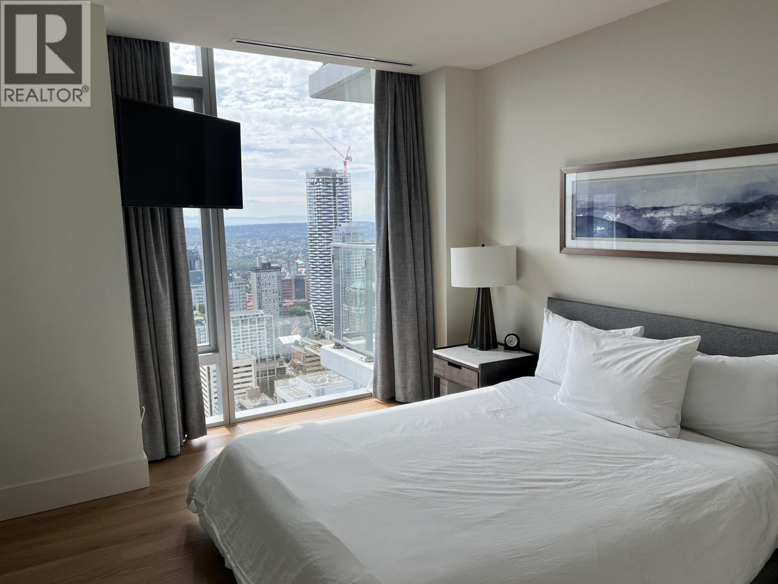 4601 667 HOWE STREET