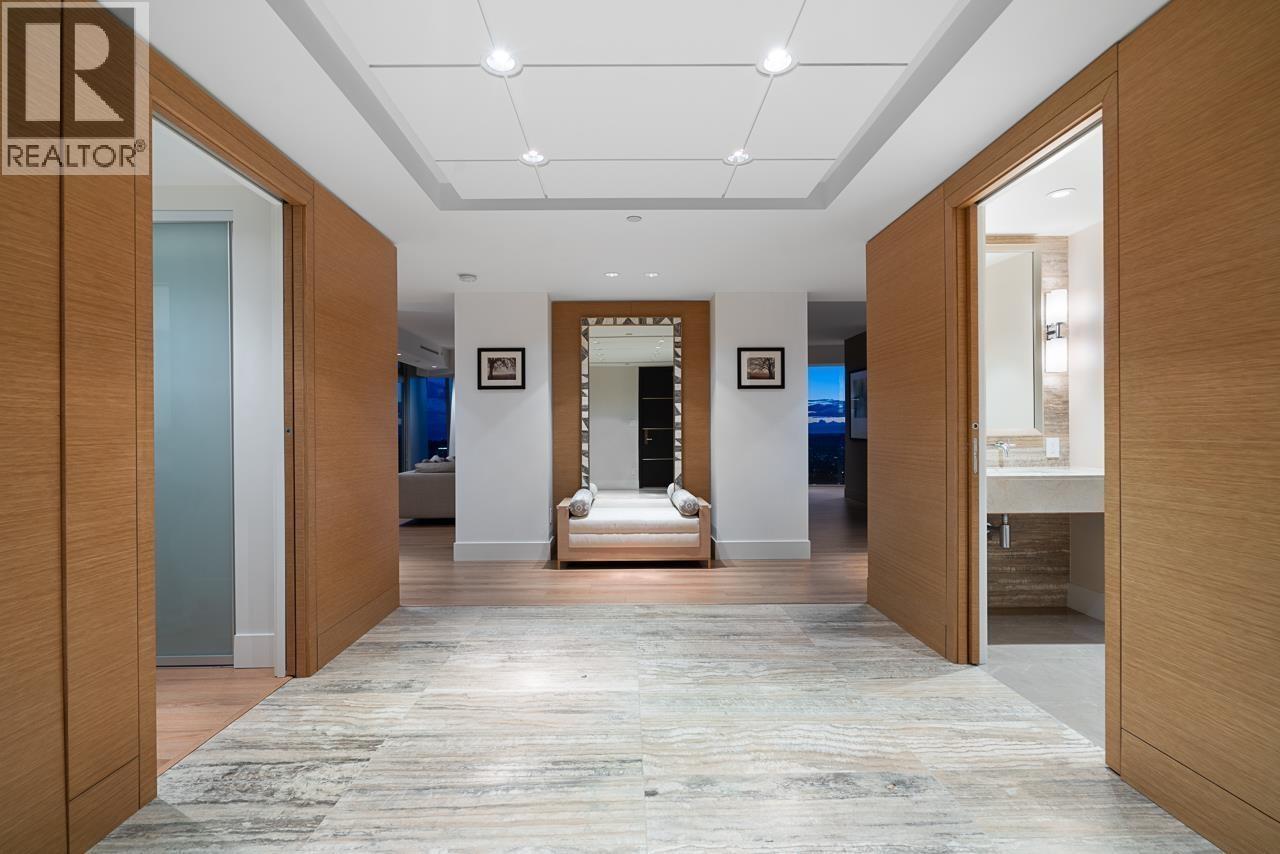 4601 667 HOWE STREET