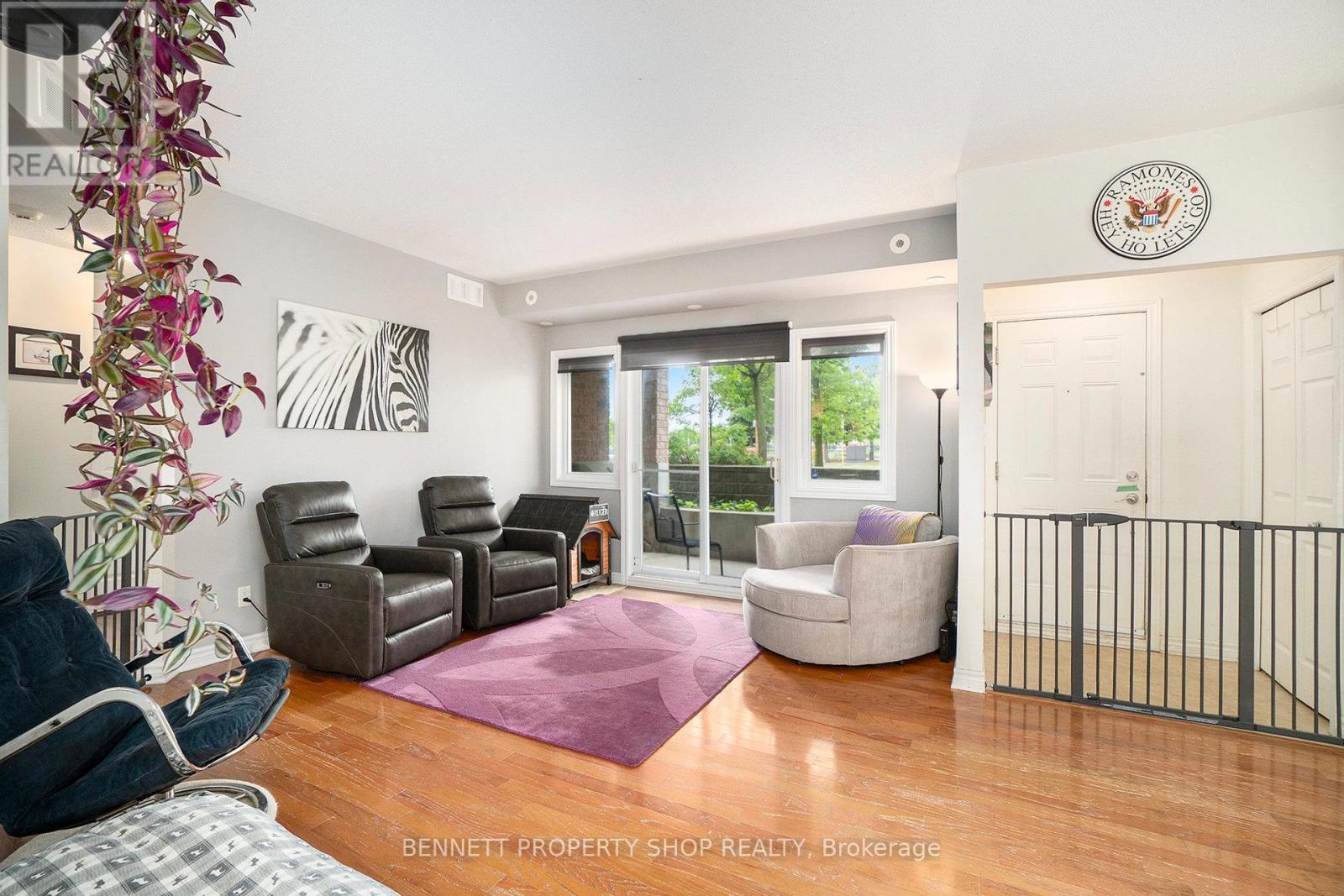 D - 1119 STITTSVILLE MAIN STREET