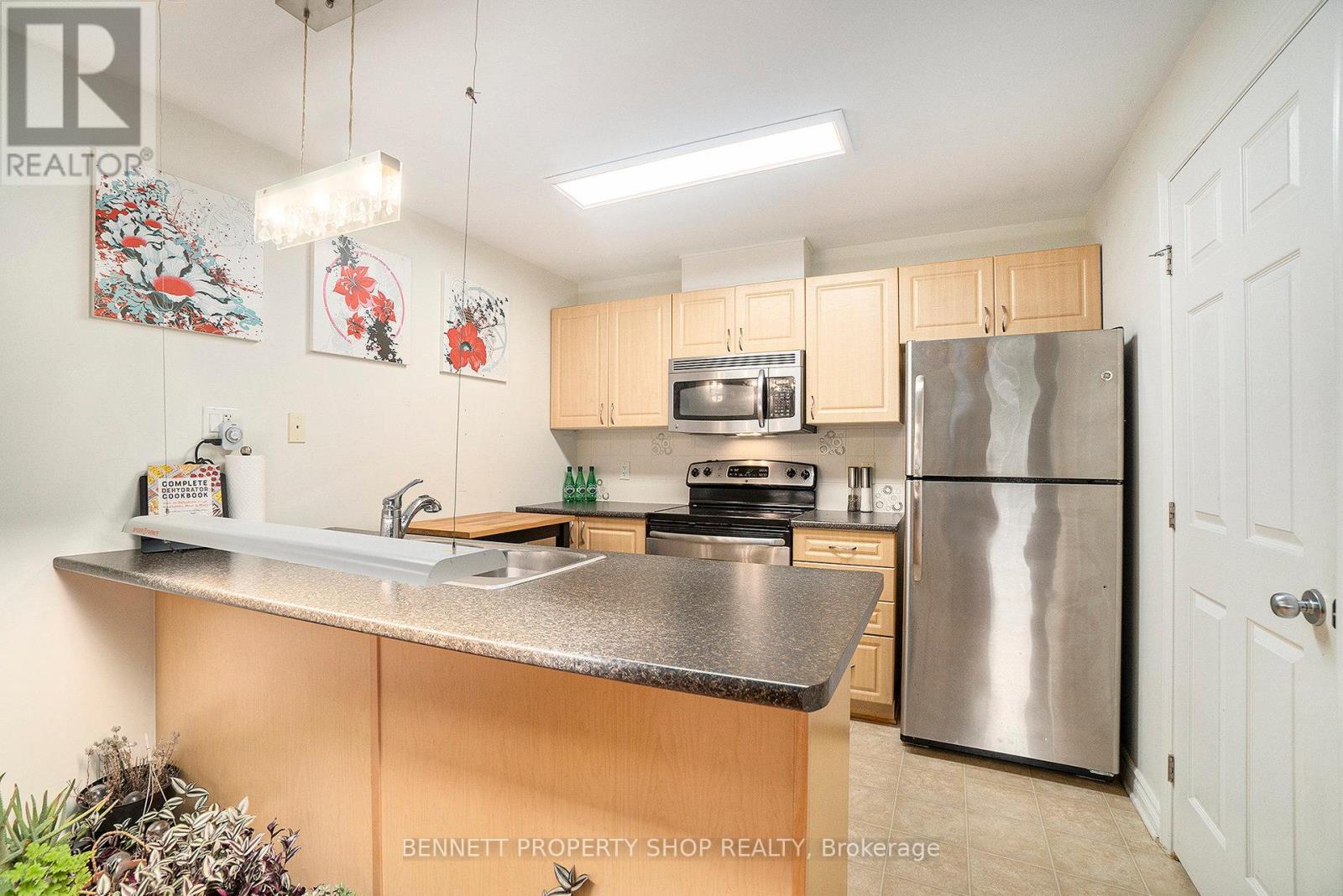 D - 1119 STITTSVILLE MAIN STREET