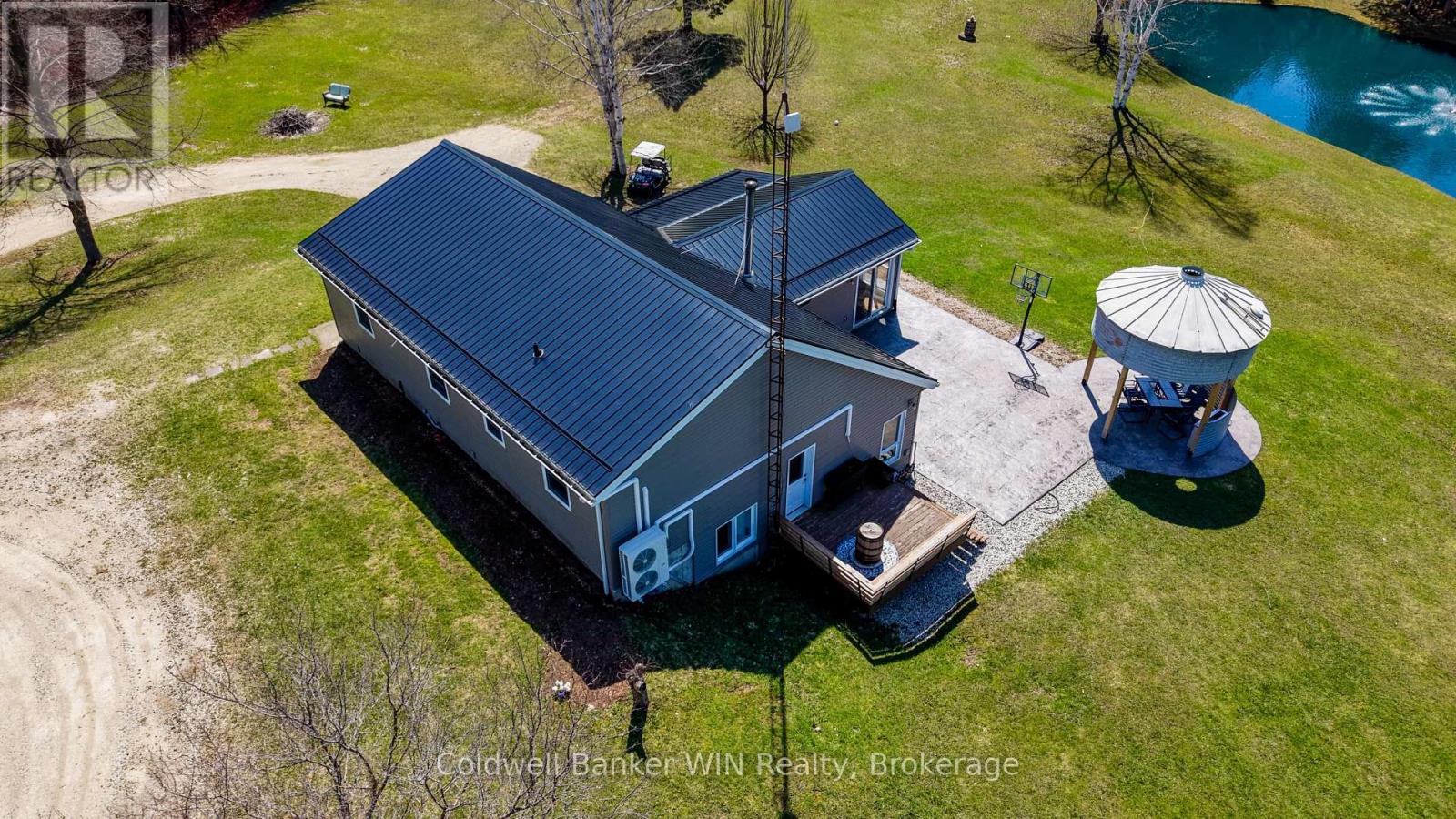 471568 SOUTHGATE SIDEROAD 47