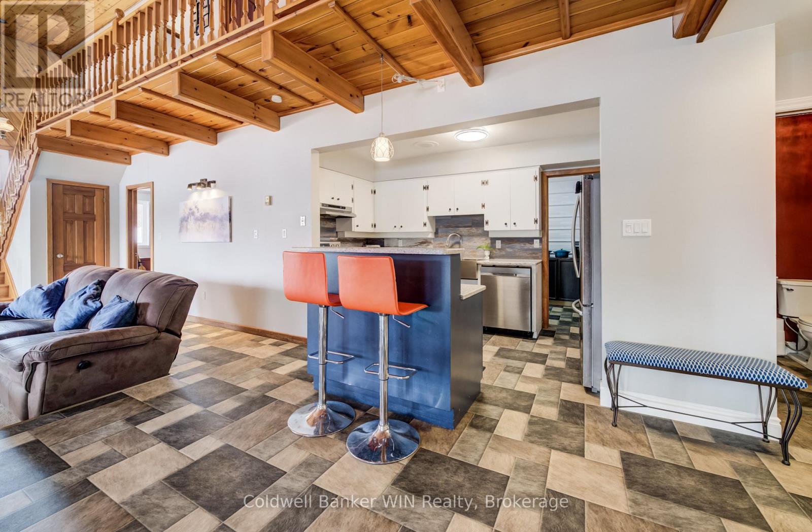 471568 SOUTHGATE SIDEROAD 47