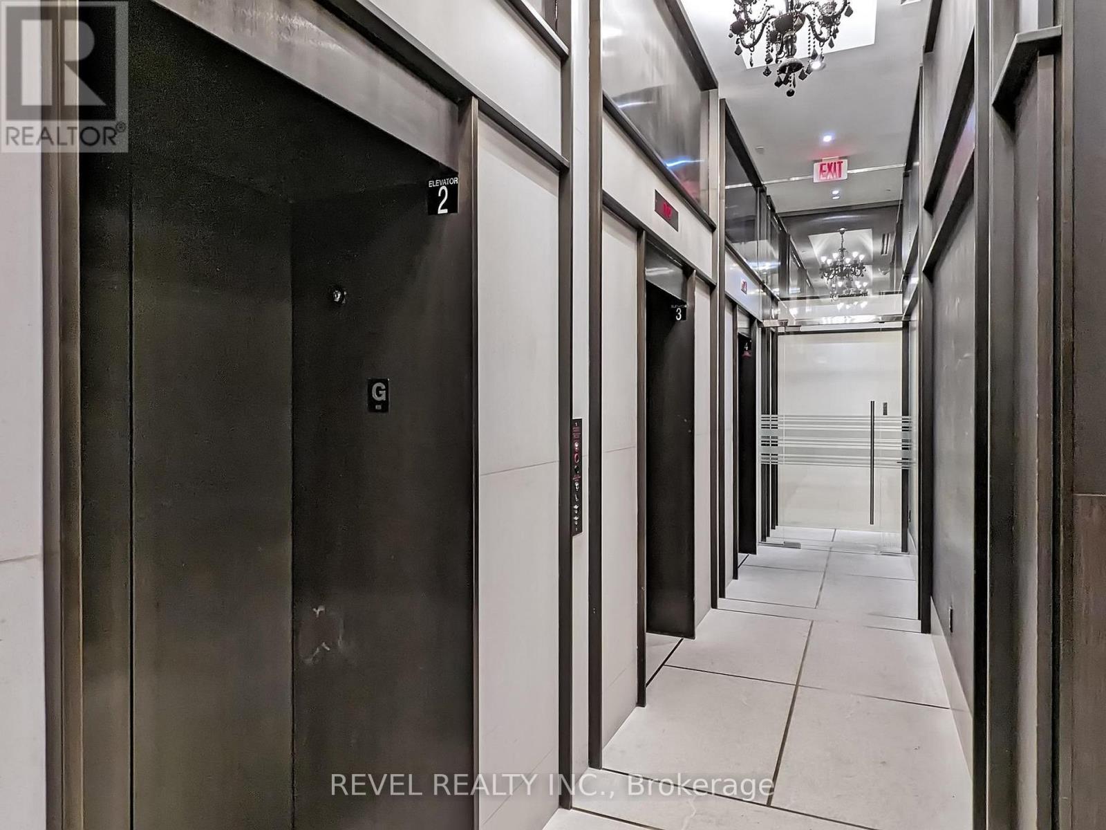 2412 - 197 YONGE STREET