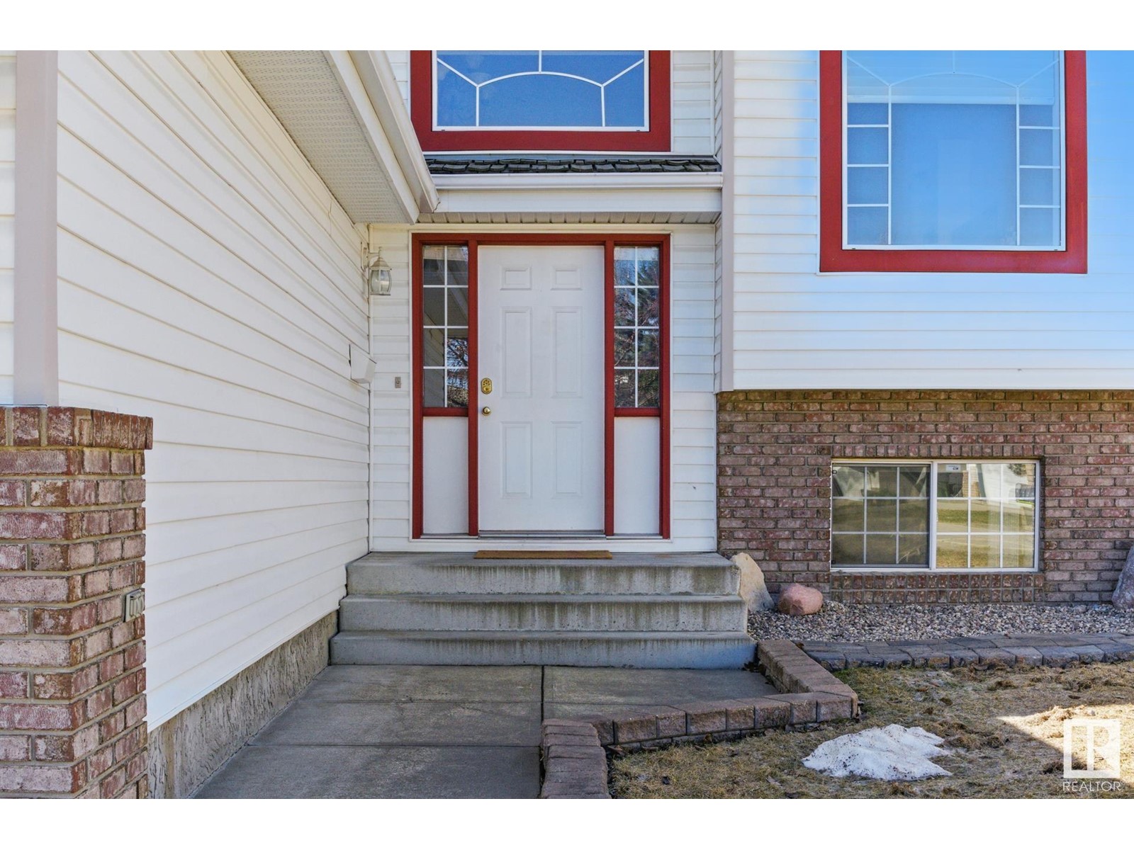 419 BLACKBURN E SW