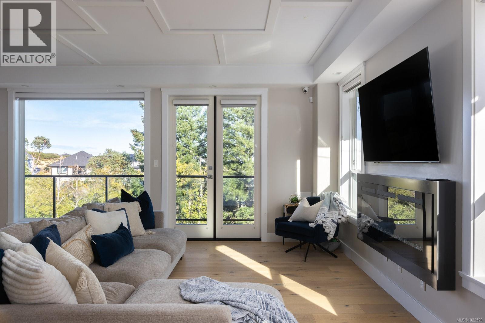 1414 Grand Forest Close