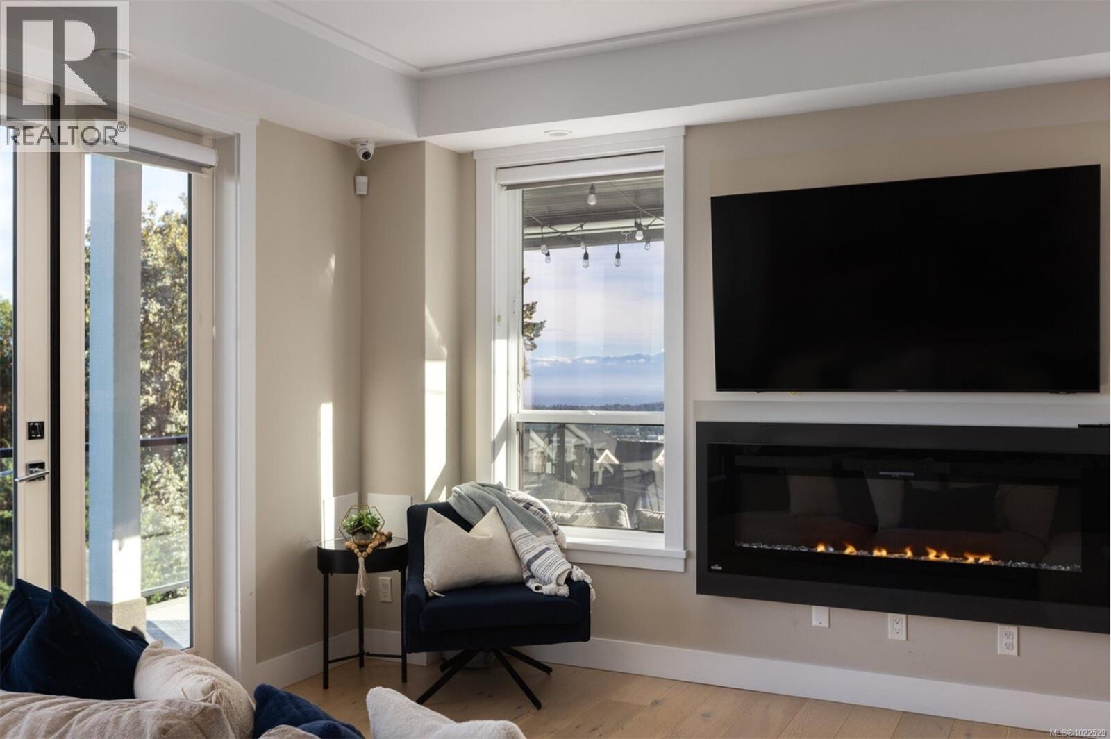 1414 Grand Forest Close