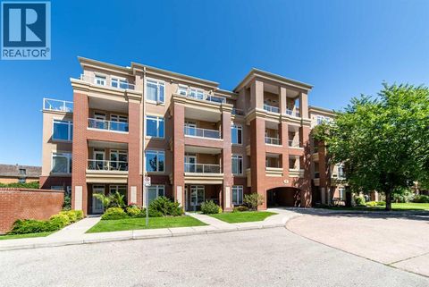 Property photo of 205, 4 hemlock crescent sw, calgary, AB t3c2z1
