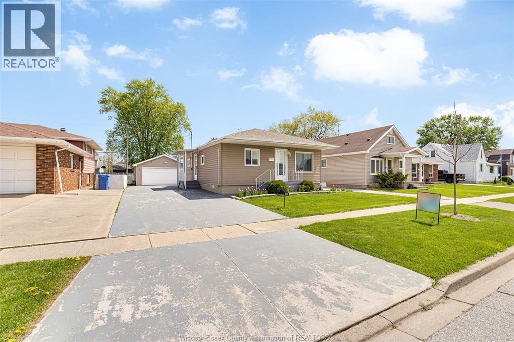 930 ST. PIERRE STREET