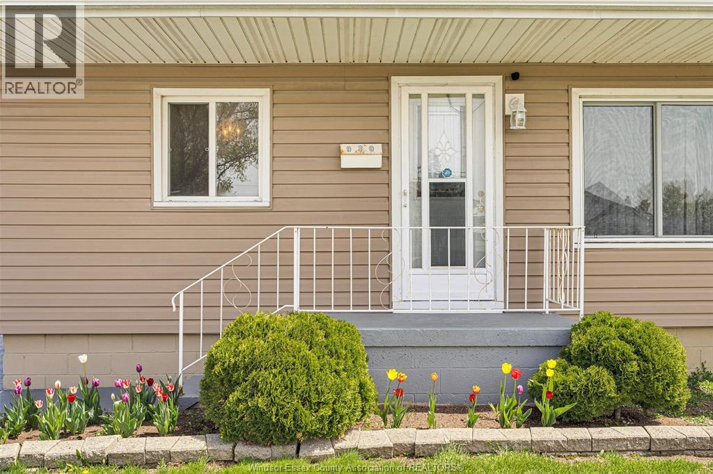 930 ST. PIERRE STREET