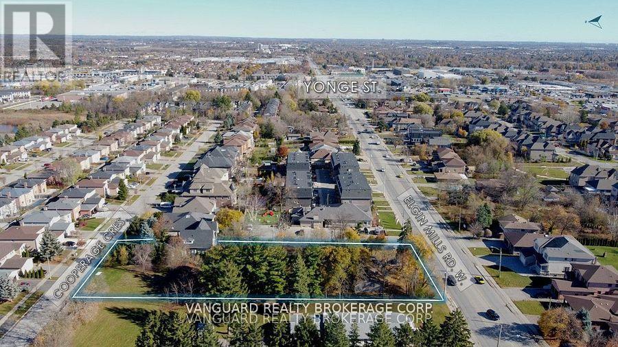 196 ELGIN MILLS ROAD W