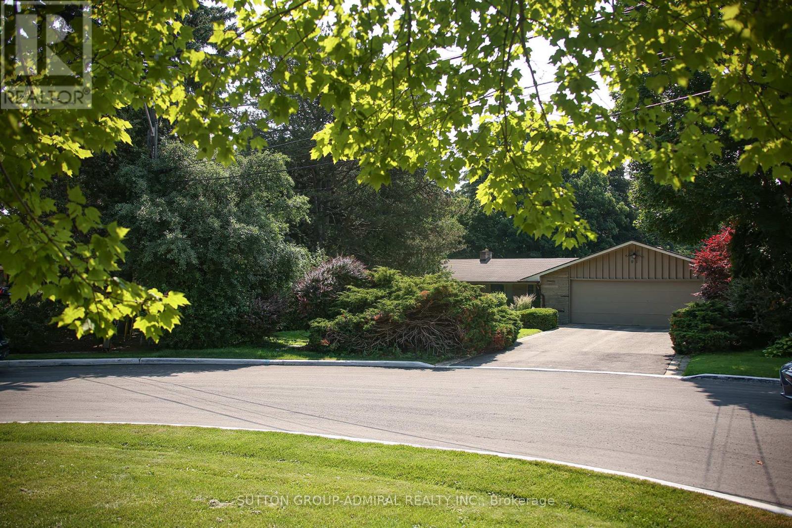 91 FOREST GROVE DRIVE