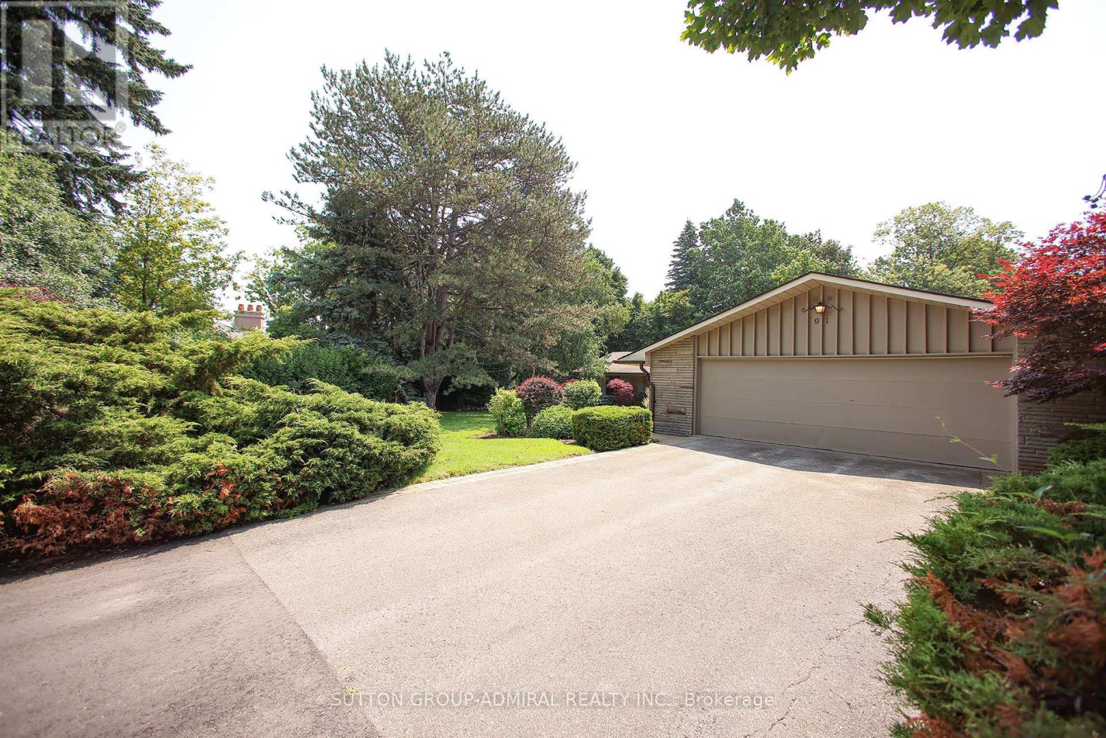 91 FOREST GROVE DRIVE