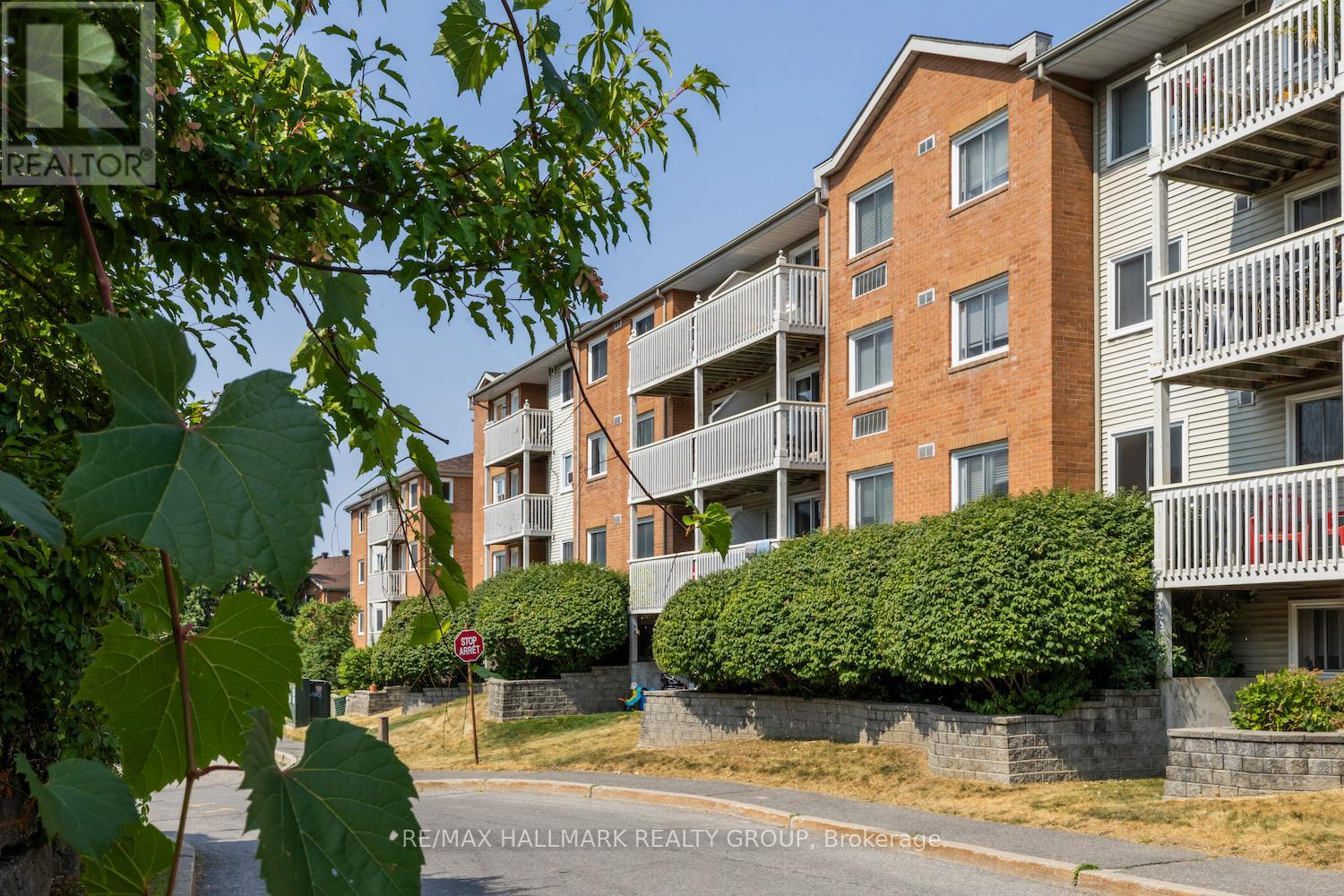 203 - 345 CENTRUM BOULEVARD