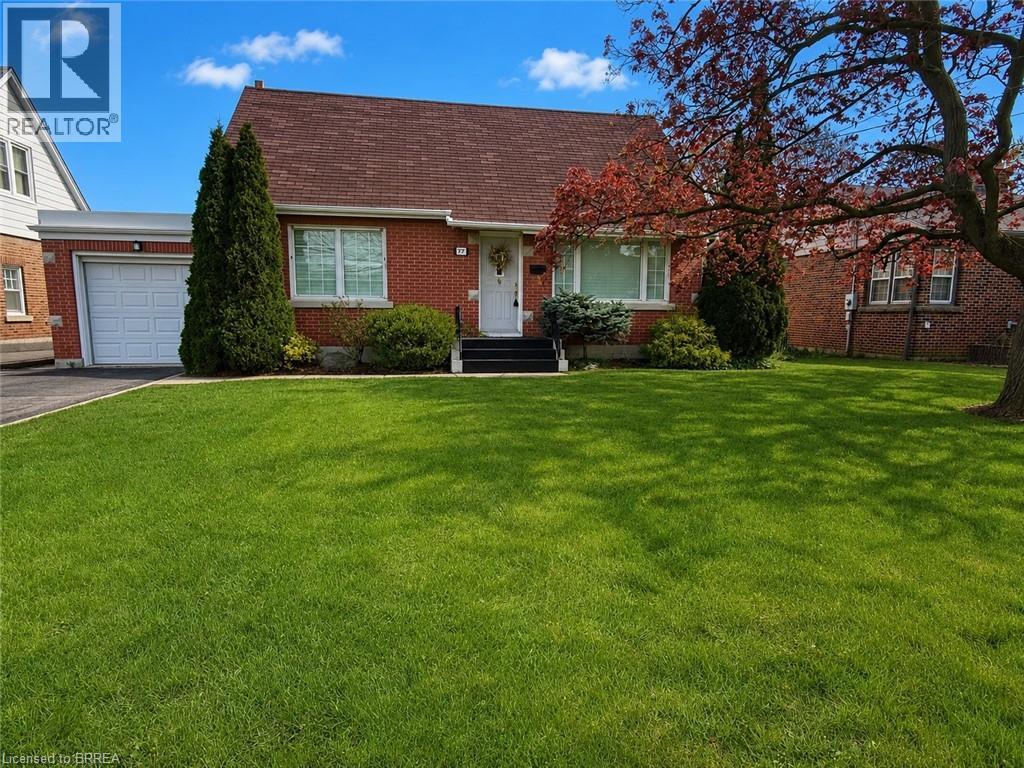 Photo 1 of 46 — 177 ST GEORGE Street, Brantford, ON N3R1W1