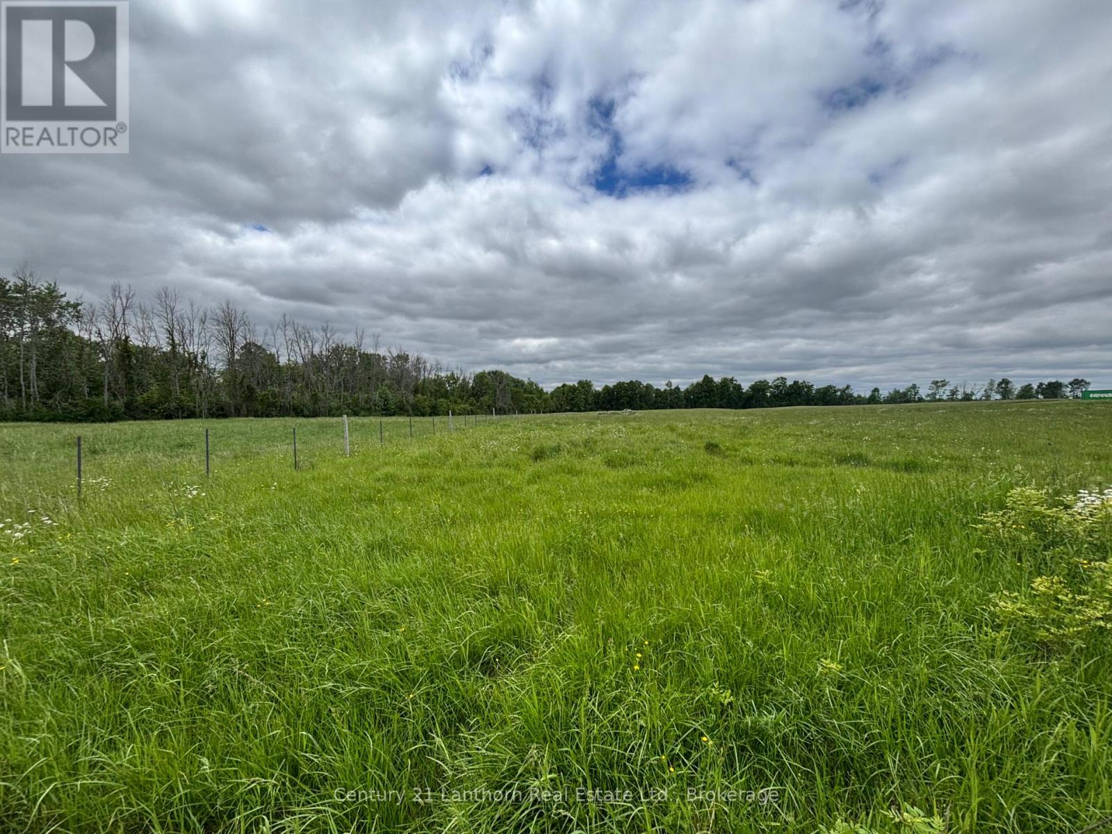 Photo 1 of 8 — 837 FISH LAKE ROAD, Prince Edward County (Sophiasburg Ward), ON K0K1W0