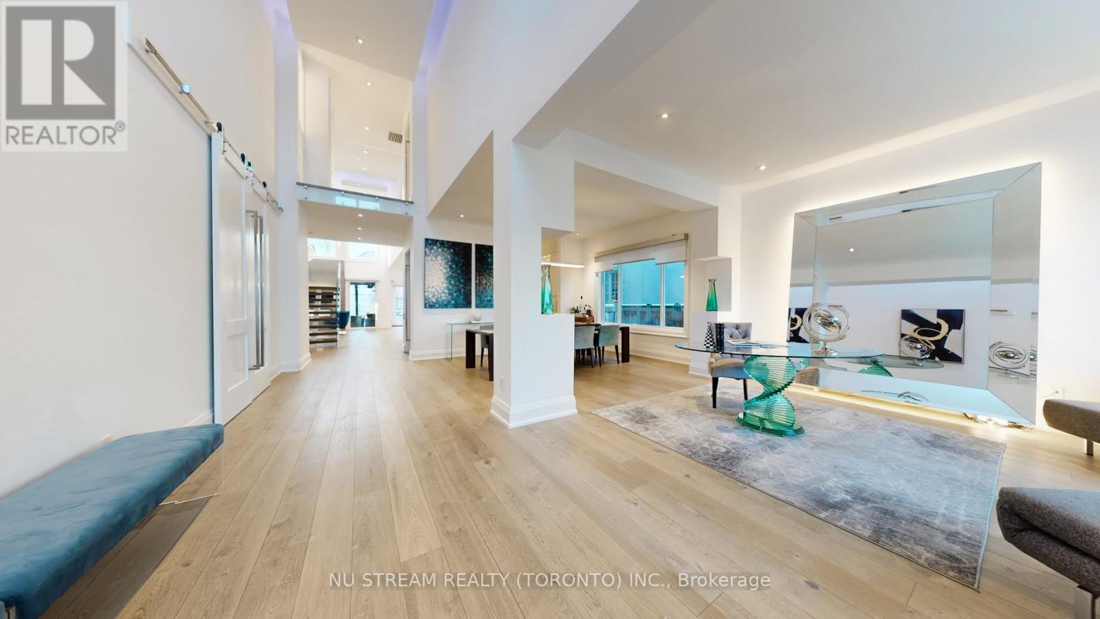 3425 LAKESHORE ROAD W