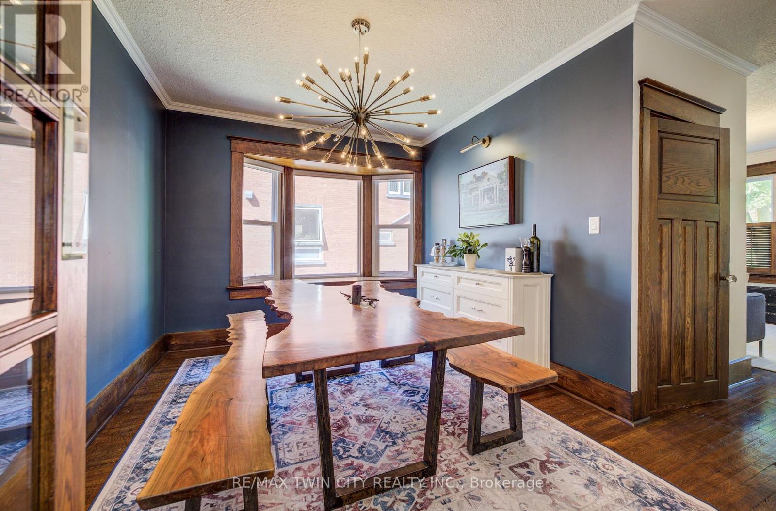 36 HEINS AVENUE