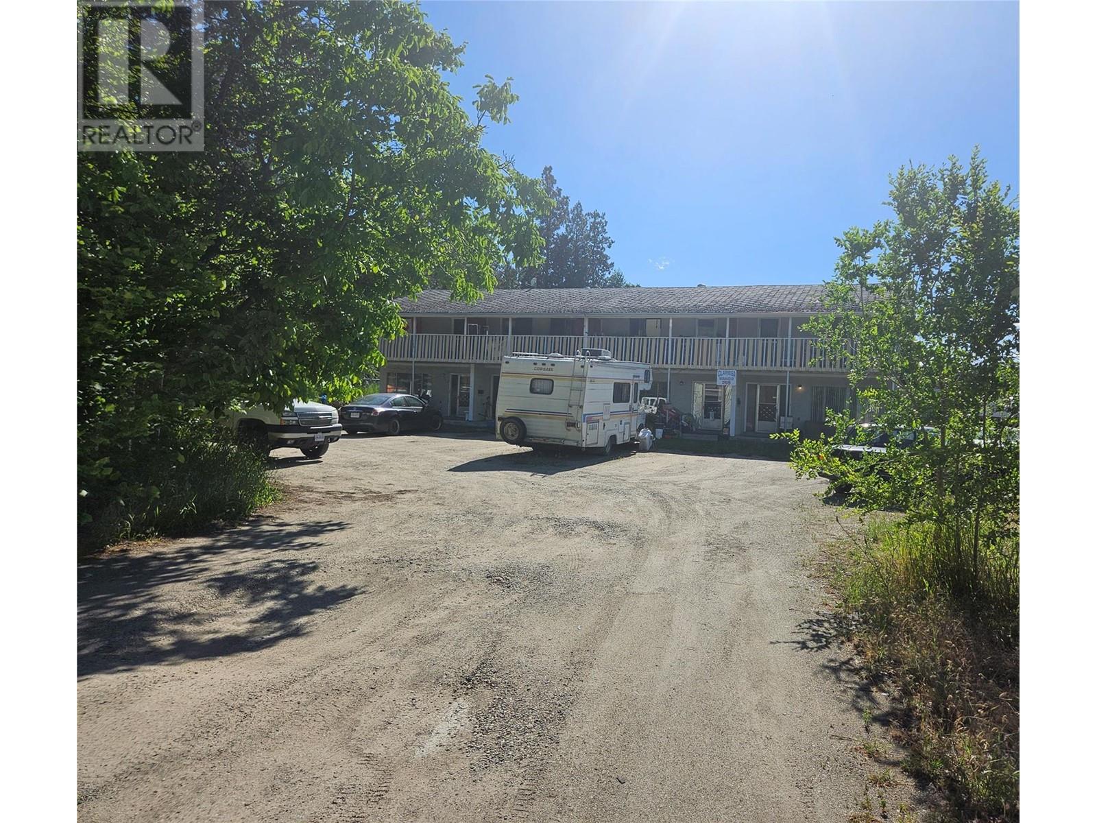 305 & 295 Clarissa Road