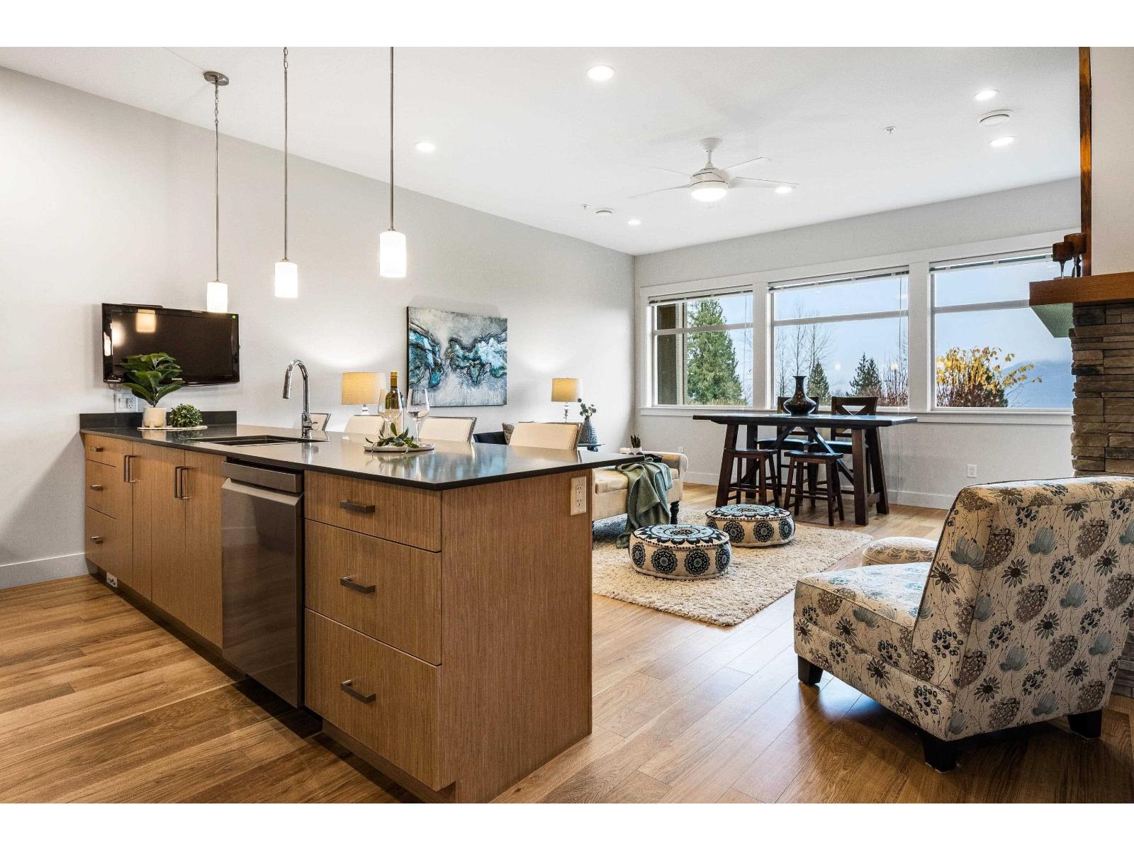 118 51096 FALLS COURT|Eastern Hillsides