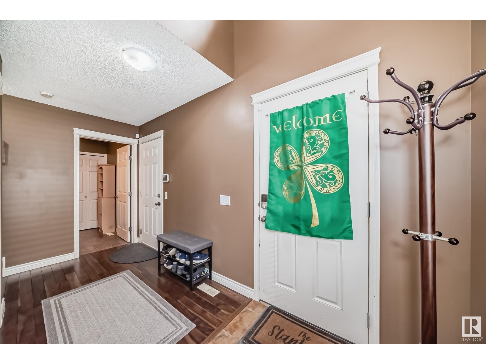348 ASCOTT CR