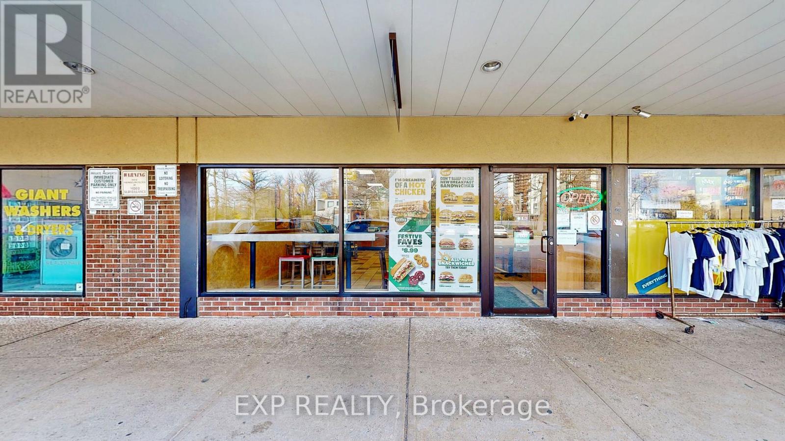 105 PARKWAY FOREST DRIVE