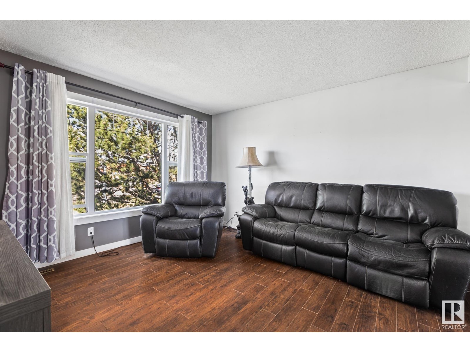 7111 130A AV NW