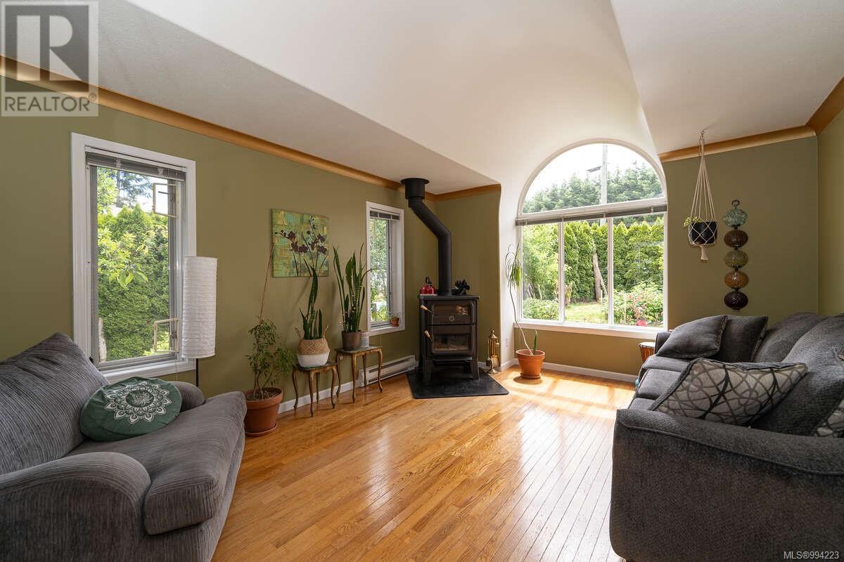 3529 Dougan Dr