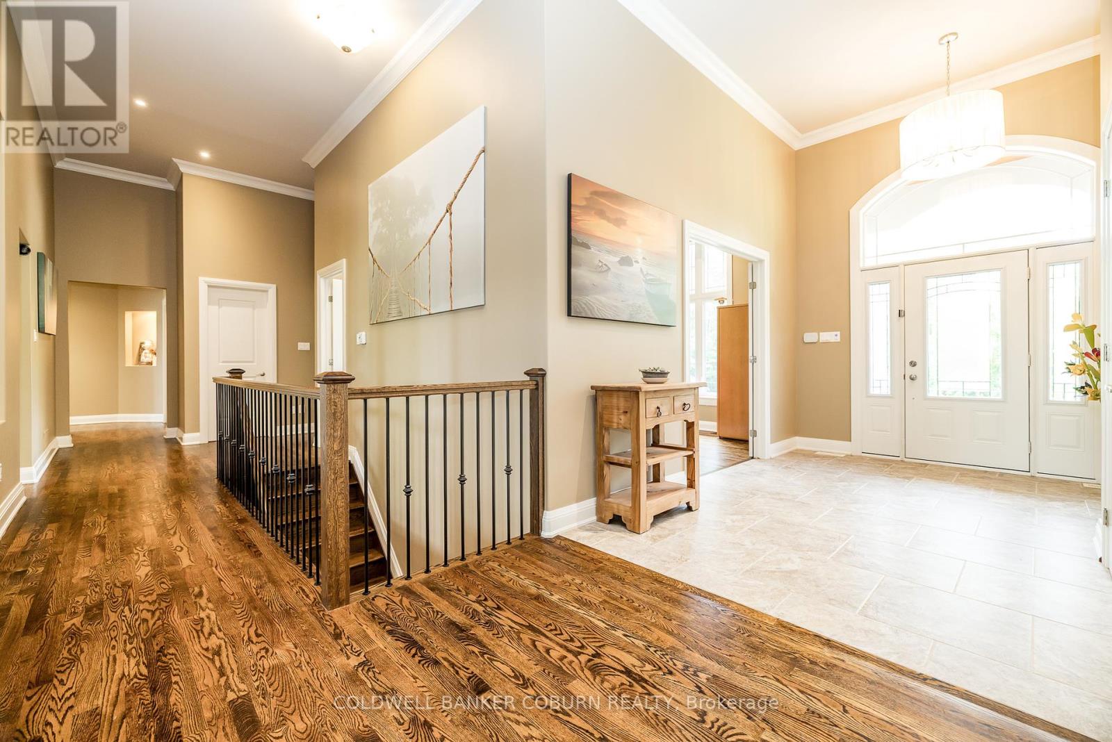 515 WEST LAKE CIRCLE