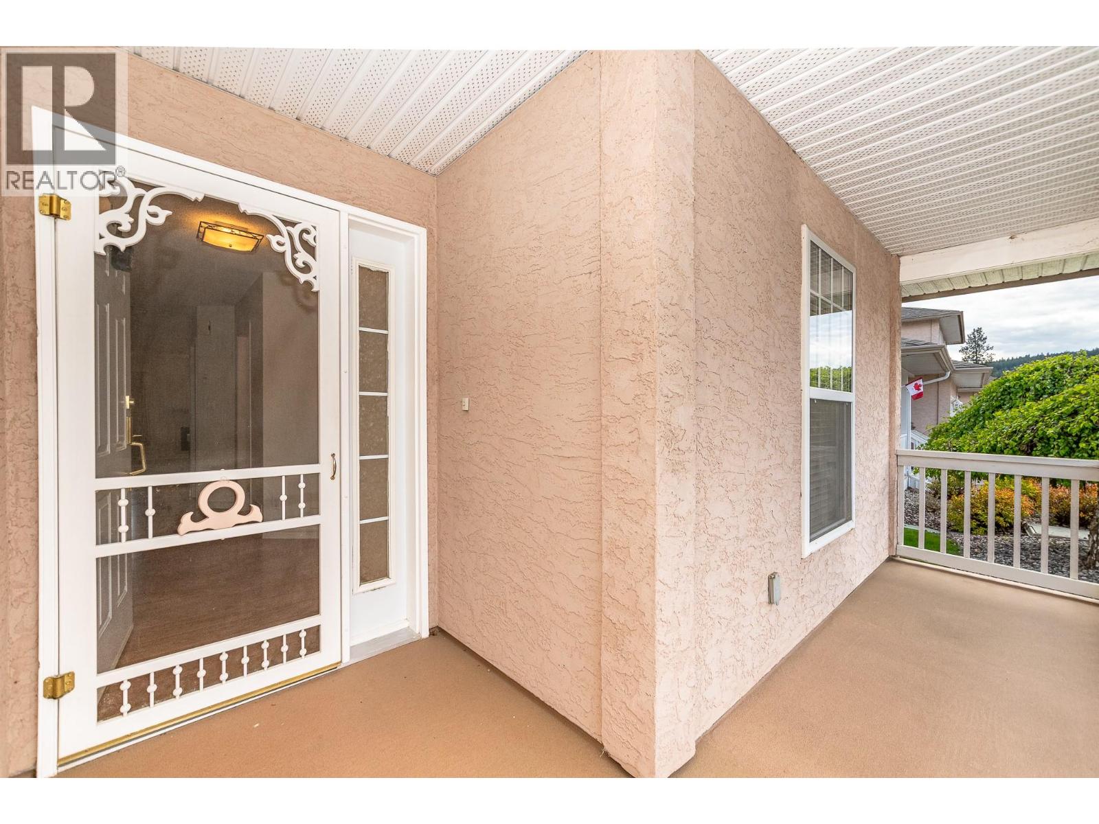 303 Regent Avenue Unit# 17