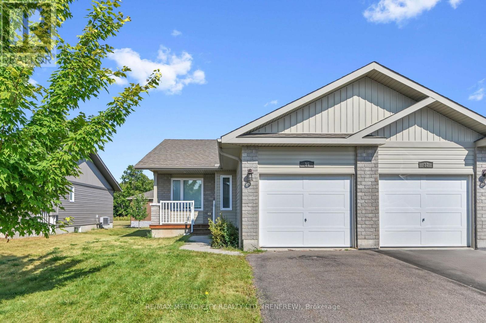 35 OTTERIDGE DRIVE