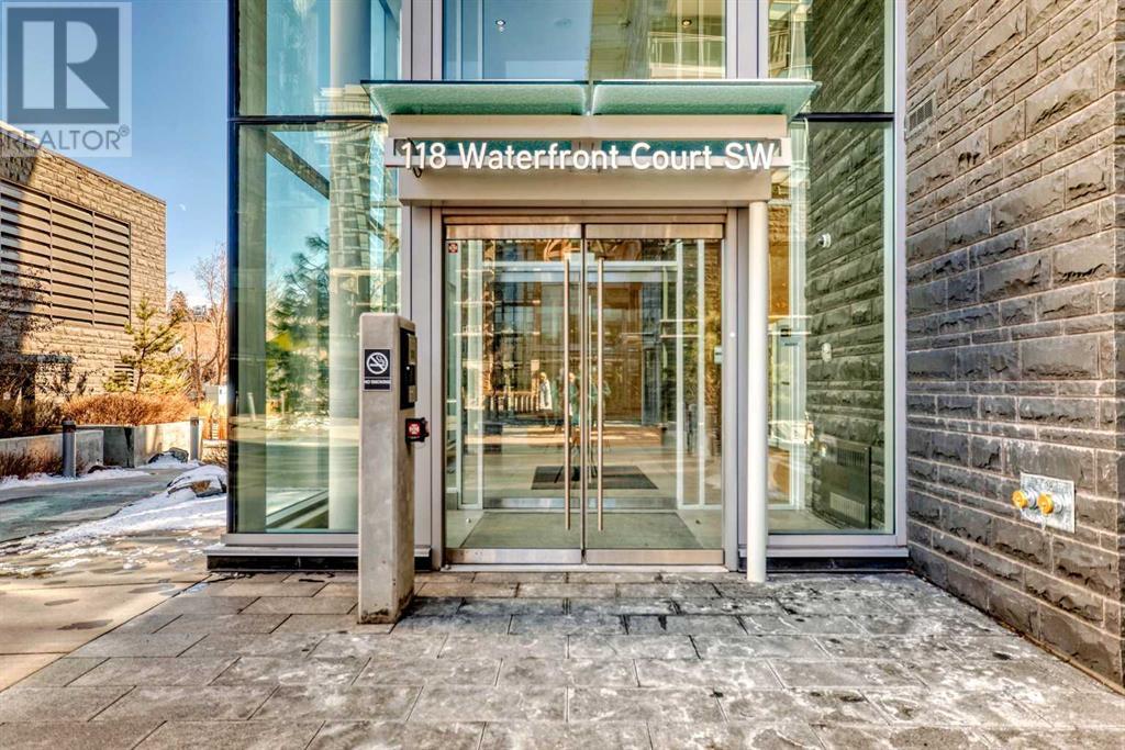 807, 118 Waterfront Court SW