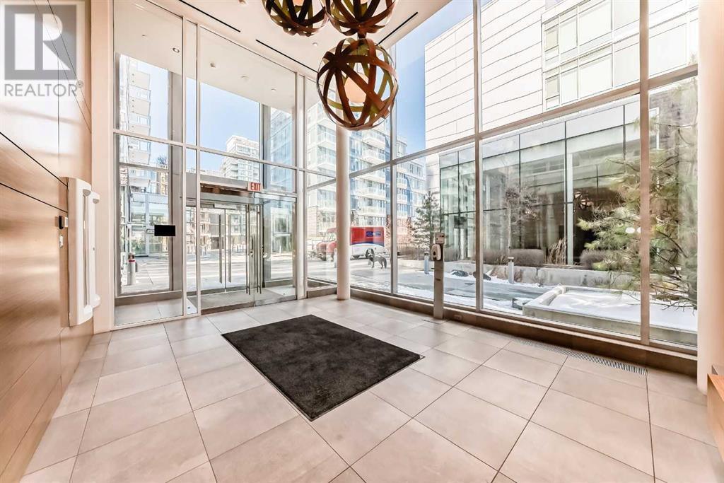 807, 118 Waterfront Court SW