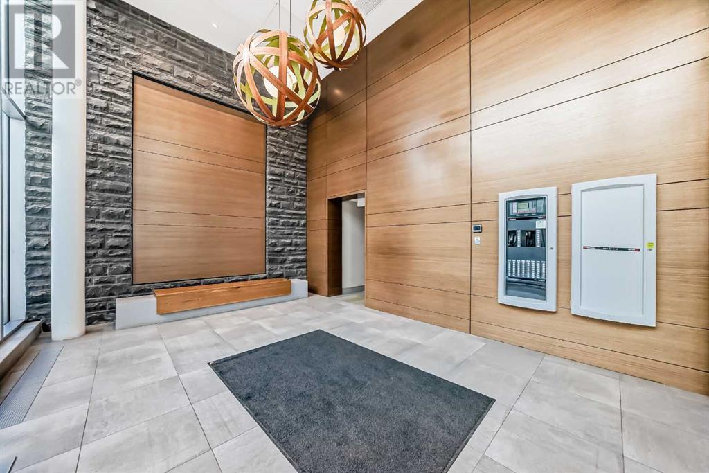 807, 118 Waterfront Court SW