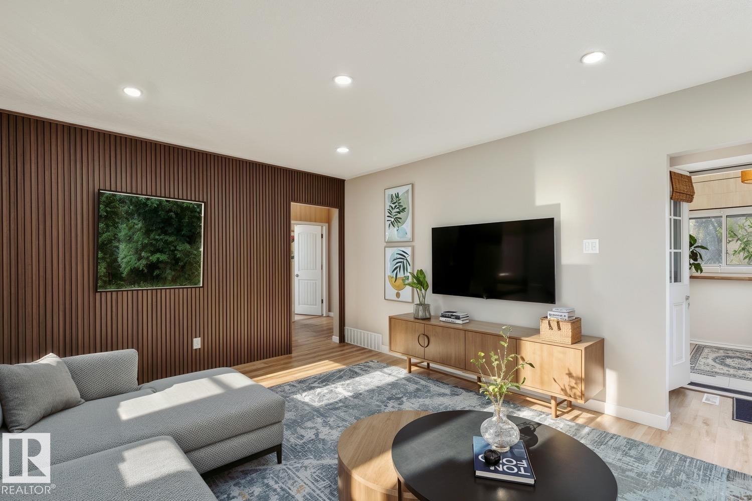 4037 114 AV NW