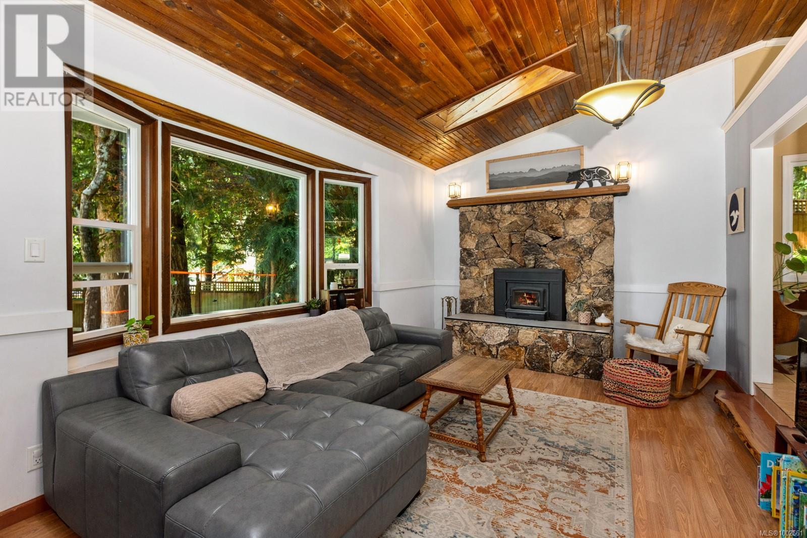 2751 Forest Grove Lane