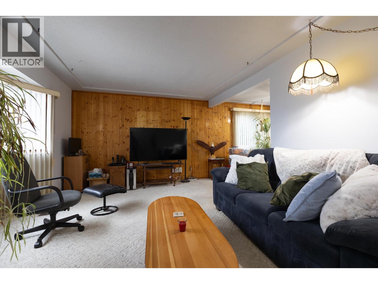 379 KILLOREN CRESCENT