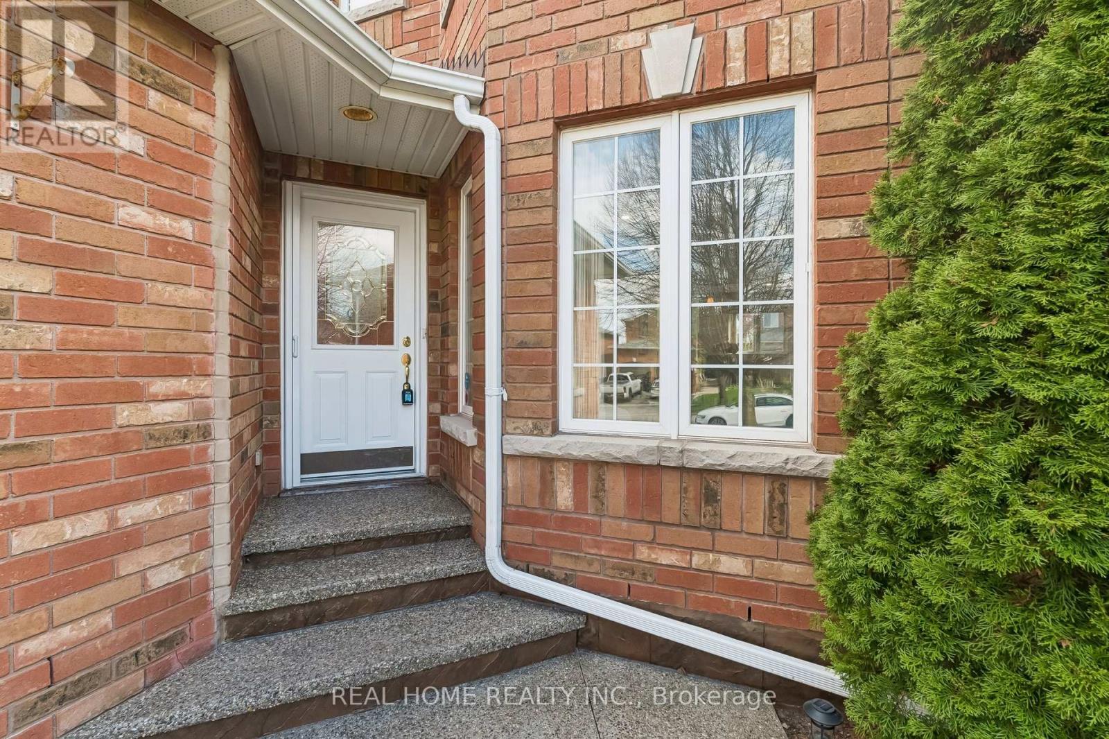 31 PRINCE DRIVE