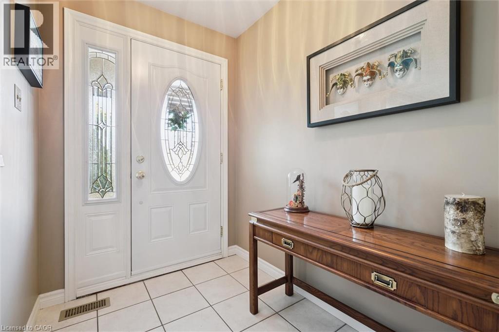 61 SANDSPRINGS Crescent