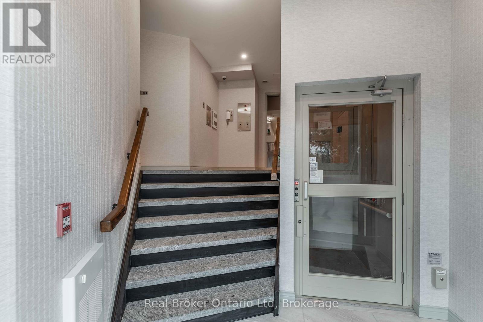 105 - 80 9TH STREET E