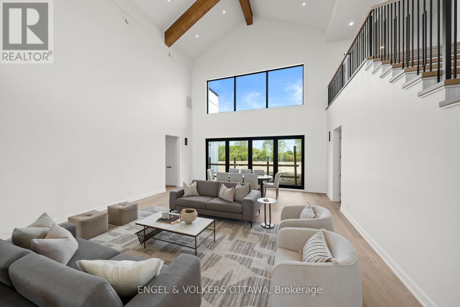 1220 BLACK CANARY DRIVE