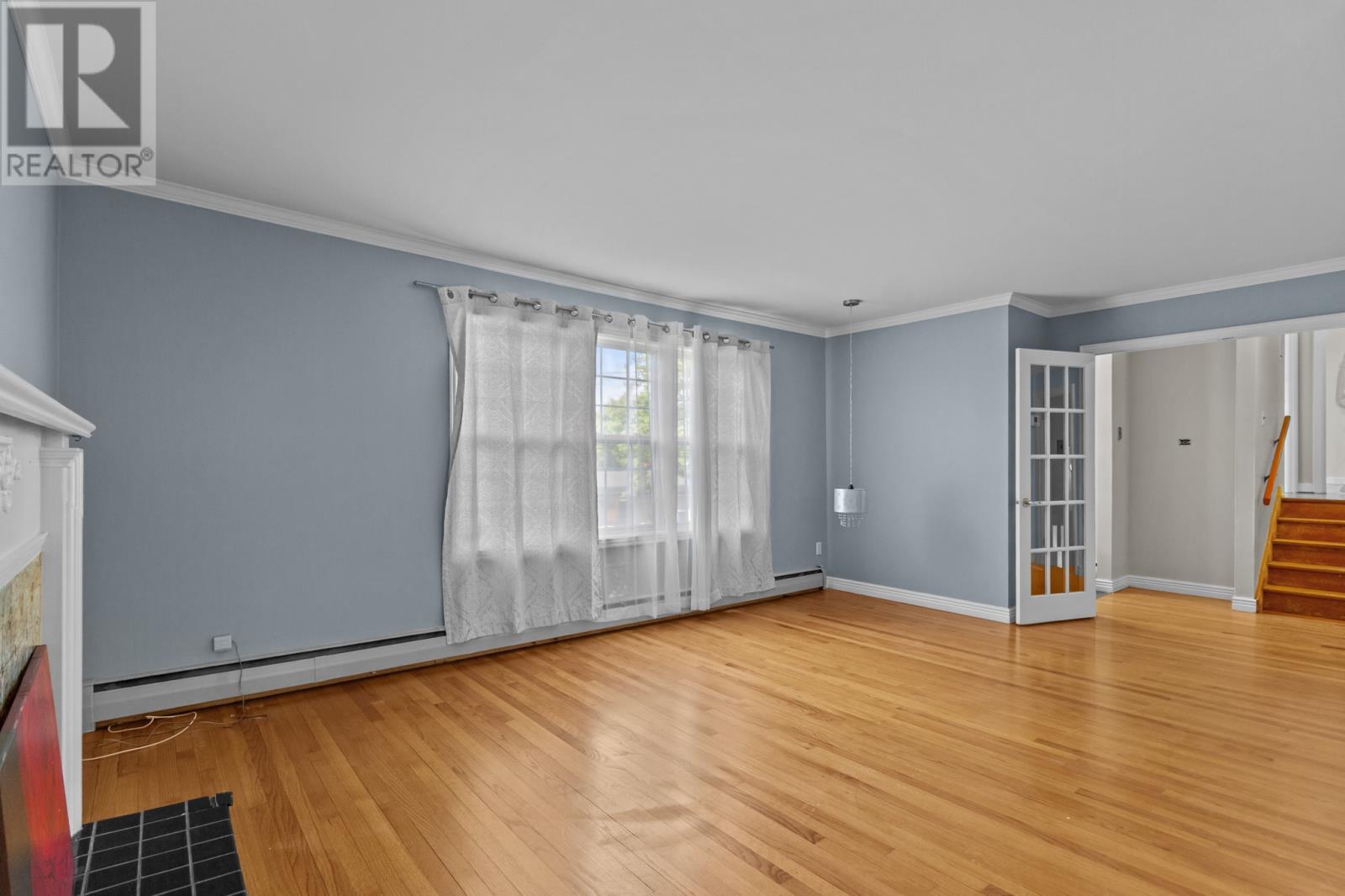 37 Empire Avenue
